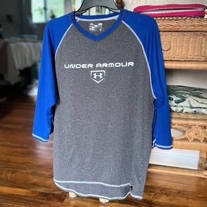Under Armour Baseball Style Athletic Shirt